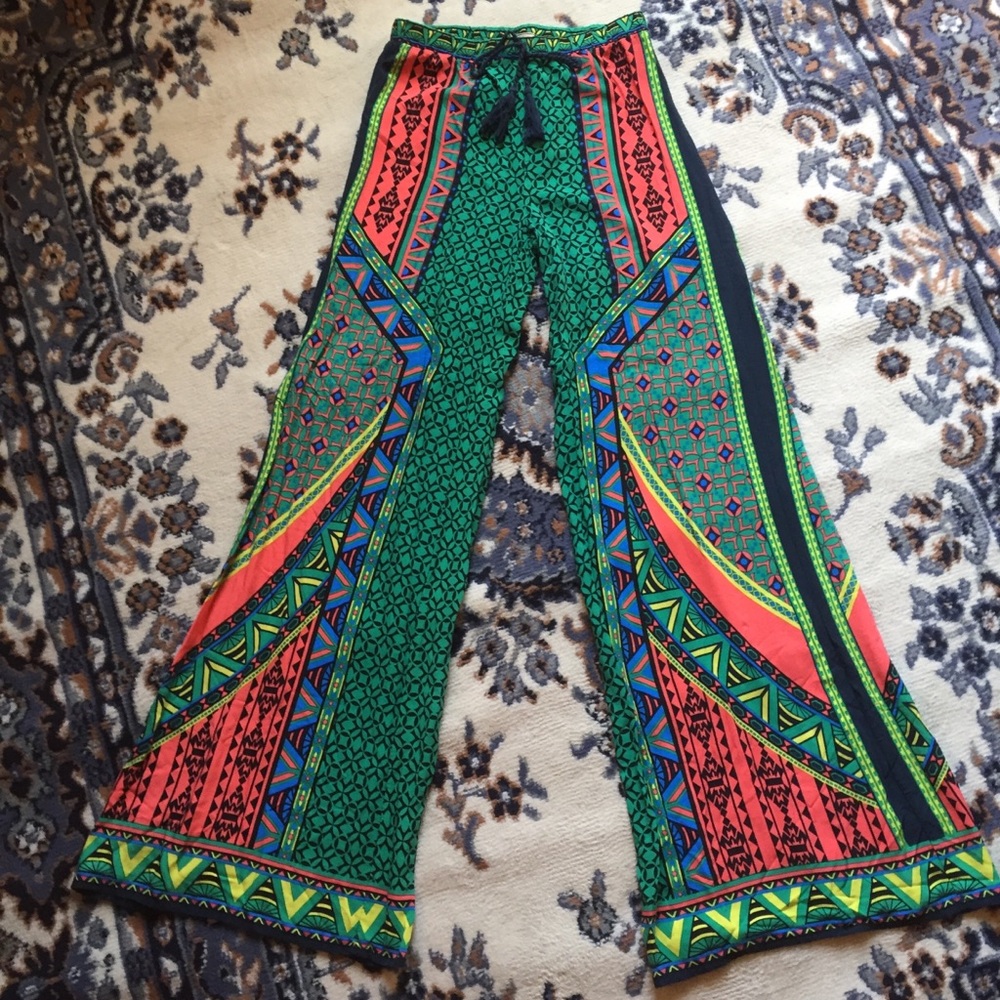 NWOT Flying Tomato Palazzo Pants
